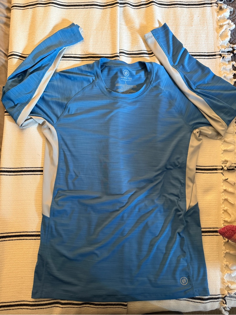 Hang Ten Blue Long-Sleeve Performance Shirt with Light Gray Panels